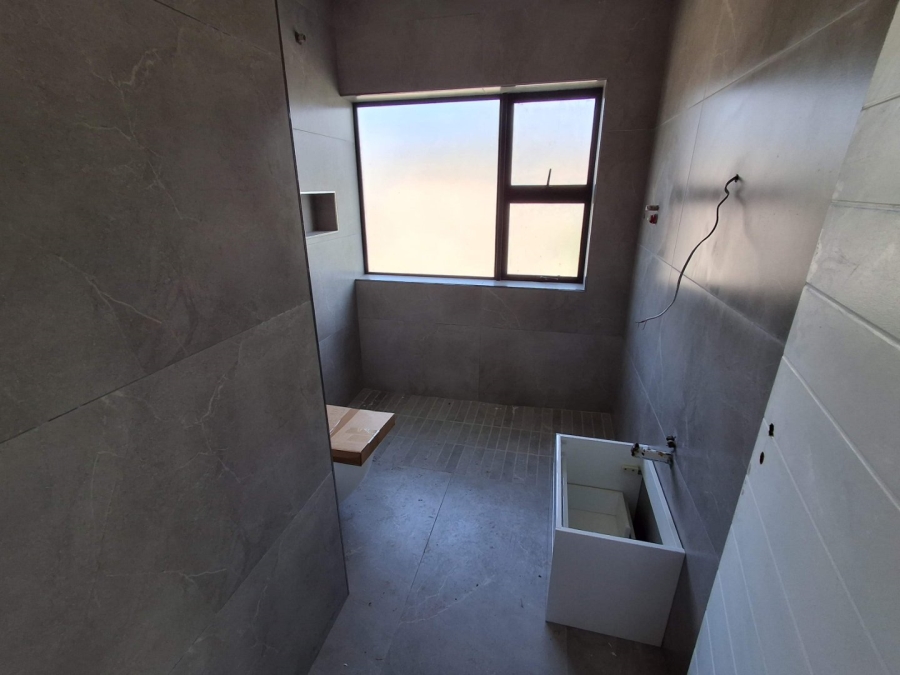 1 Bedroom Property for Sale in Table View Western Cape